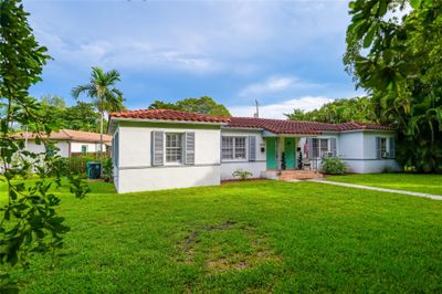 10733 Ne 9th Ave, Home with 0 bedrooms, 0 bathrooms and 5 parking in Biscayne Park FL | Image 1