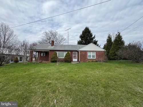 1018 Lancaster Pike, QUARRYVILLE, PA, 17566-9721 | Card Image
