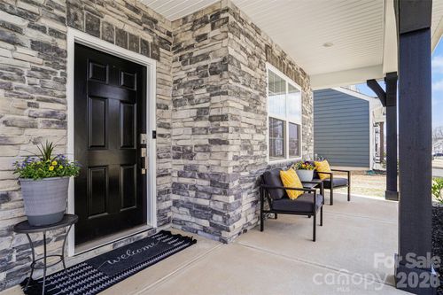 310 Hamptons Cove Rd, Troutman, NC, 28166-8903 | Card Image