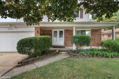 39335 Waldorf Dr, Clinton Twp, MI, 48038-2884 | Card Image