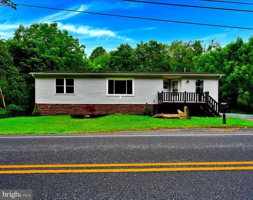 207 Mill Creek Rd, KUTZTOWN, PA, 19530-9468 | Card Image