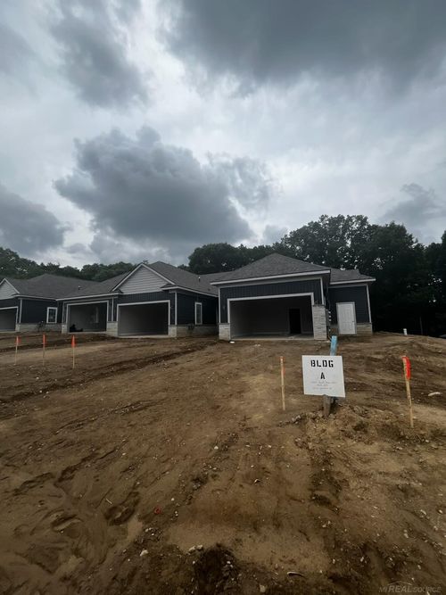 8520 West Valley Drive, White Lake Charter Township, MI, 48383 | Card Image