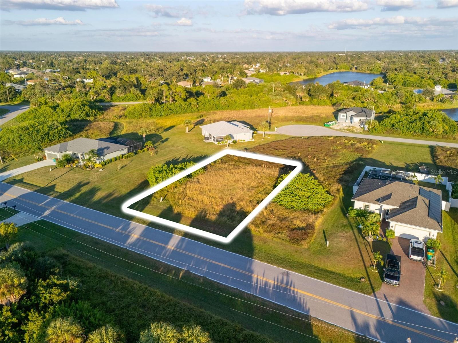Land in ROTONDA WEST