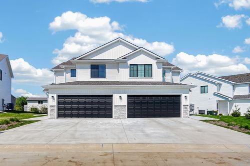 68-7000 Lake Ridge Ave, Des Moines, IA, 50320 | Card Image