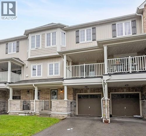 8 Hiscott Dr, Waterdown, ON, L8B0A2 | Card Image