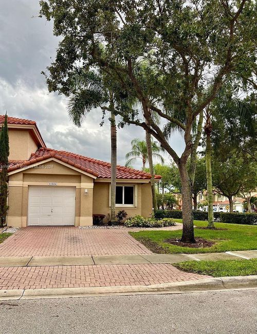12584-12584 Nw 57th Pl, Coral Springs, FL, 33076-3468 | Card Image