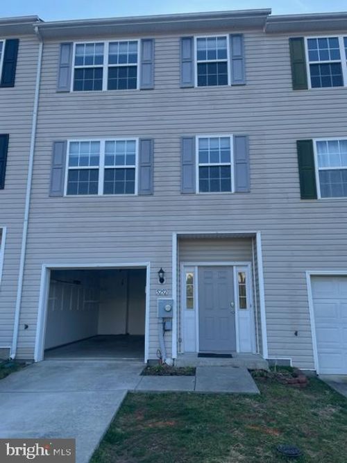 5252 Mulberry Run Ct, STEPHENS CITY, VA, 22655-2650 | Card Image