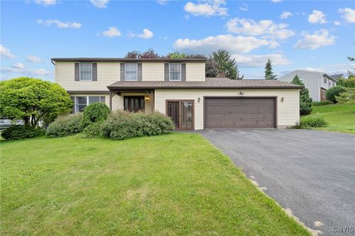 4022 Vintage Rd, Syracuse, NY, 13215-1110 | Card Image