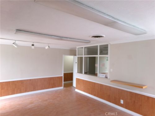 1521 N Broadway, Santa Ana, CA, 92706-1606 | Card Image