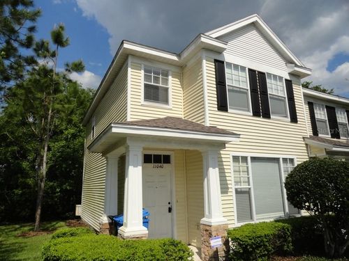 11040 Black Swan Ct, Seffner, FL, 33584-8334 | Card Image
