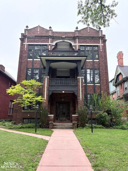 659 W Canfield St, Detroit, MI, 48201-3706 | Card Image