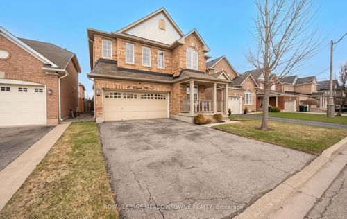 6 Clyde Road, Brampton, ON, L6X0L9 | Card Image