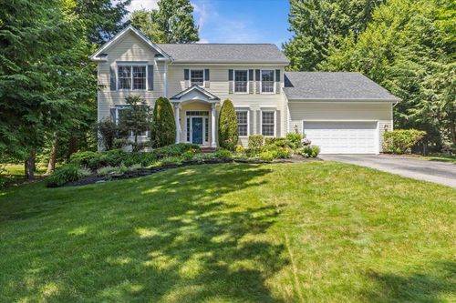 56 Barrett Ln, Williston, VT, 05495-7799 | Card Image