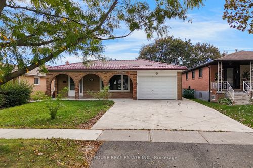 3764 Wyewood Rd, Mississauga, ON, L4T2A2 | Card Image