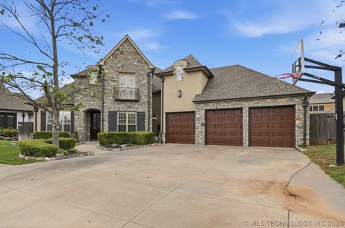 7265 E 112th St S, Bixby, OK, 74008-2155 | Card Image