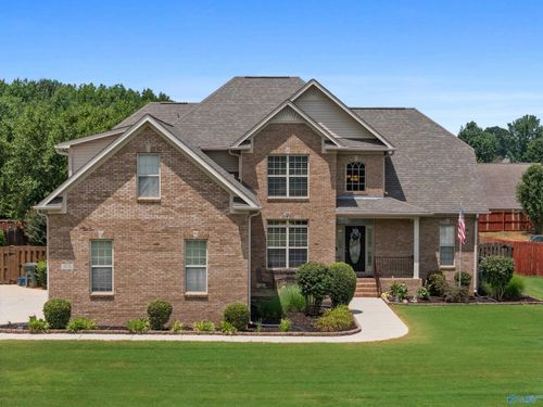 370 Weatherford Dr Nw, Madison, AL, 35757-7563 | Card Image