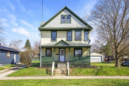 941 Carnegie Ave, Akron, OH, 44314-1133 | Card Image