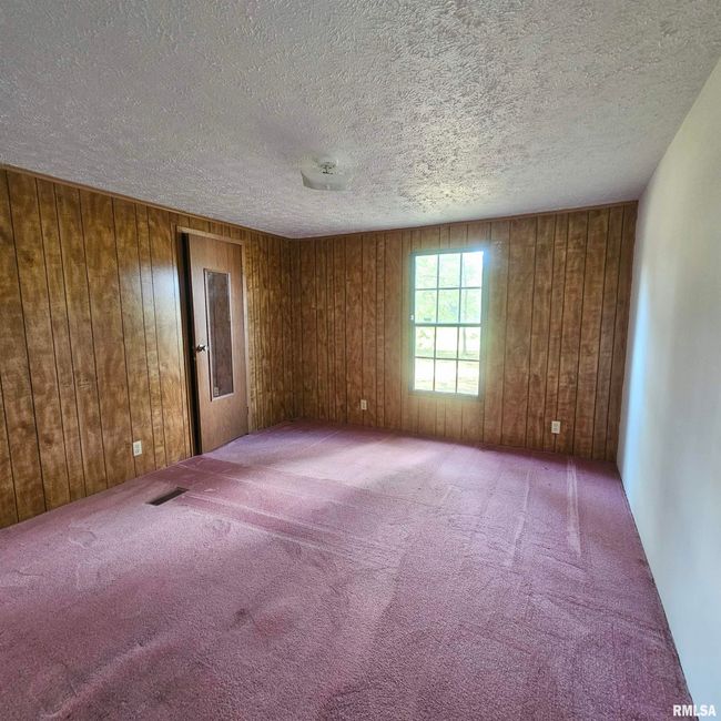 22488 N Mayflower Ln, House other with 3 bedrooms, 2 bathrooms and null parking in Dix IL | Image 21