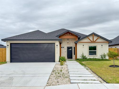 9218 N 25th Ln, McAllen, TX, 78504-6910 | Card Image