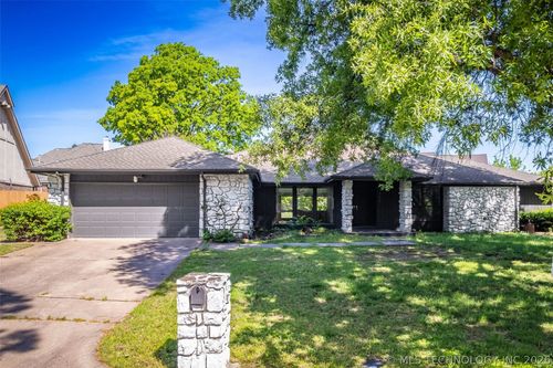 7505 E 65th St, Tulsa, OK, 74133-7526 | Card Image