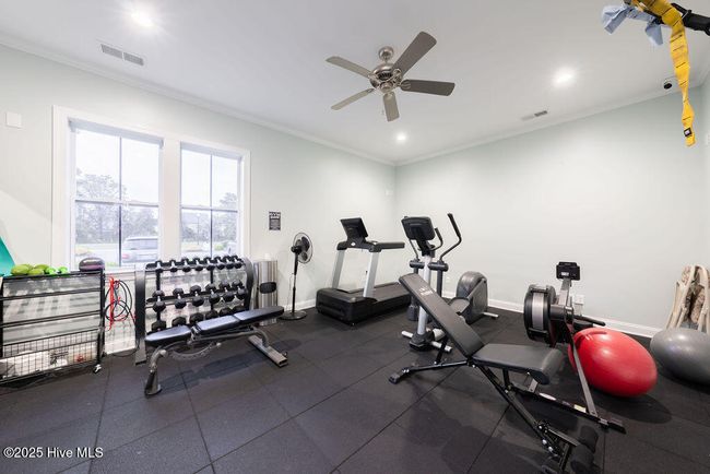 Tarin Woods Clubhouse Workout Room | Image 45