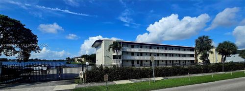 d105-18900 Ne 14th Ave, Miami, FL, 33179-4044 | Card Image