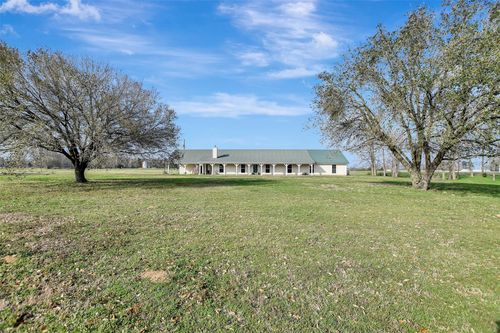 599 County Road 295, Garrison, TX, 75946-5817 | Card Image