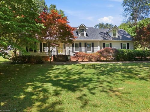 502 Camelot Dr, Salisbury, NC, 28144-9417 | Card Image