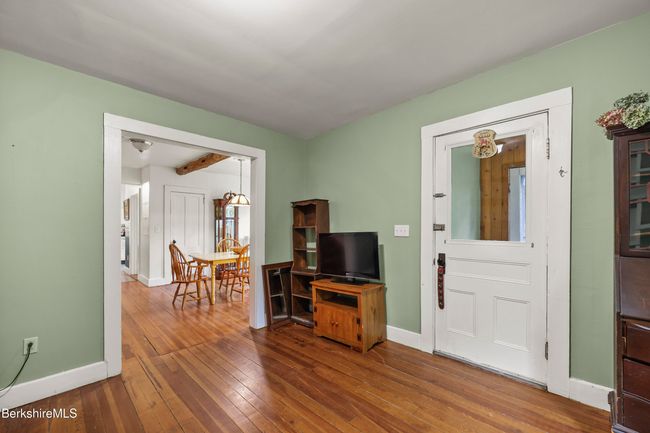 9 High St, Home with 6 bedrooms, 3 bathrooms and 4 parking in Lenox MA | Image 28