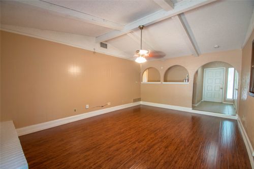 2613 Pebblebrook St, Arlington, TX, 76014-1036 | Card Image