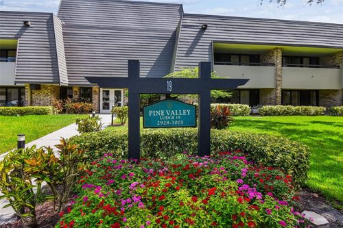 19-213-36750 Us Highway 19 N, PALM HARBOR, FL, 34684-1239 | Card Image