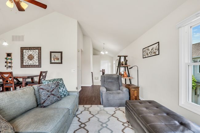 A - 181 Inverness Ct, Townhouse with 2 bedrooms, 1 bathrooms and 1 parking in Elk Grove Village IL | Image 5