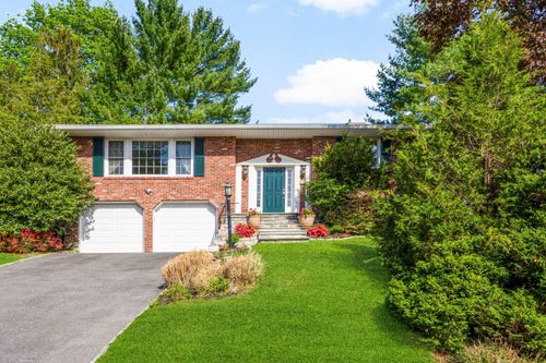 33 Sycamore Ln, Irvington, NY, 10533-1933 | Card Image