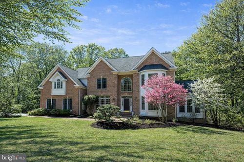 3684 Waples Crest Ct, Oakton, VA, 22124-2133 | Card Image
