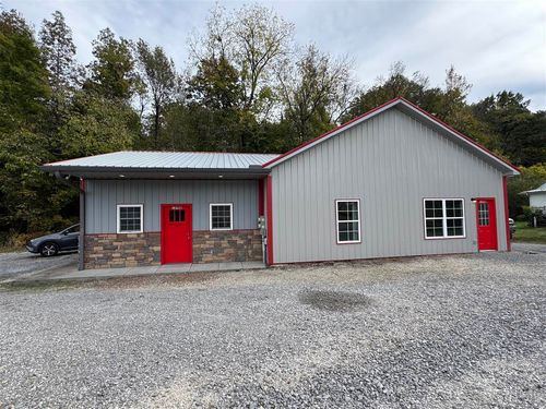 1698 Old Glasgow Rd, Scottsville, KY, 42164-8512 | Card Image