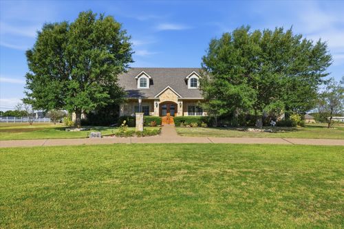 504 Casa Del Rancho Rd, Lorena, TX, 76655-3179 | Card Image