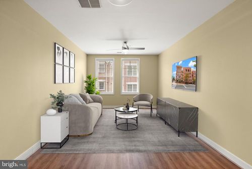 apt-206-181 E Reed Ave, Alexandria, VA, 22305-3170 | Card Image