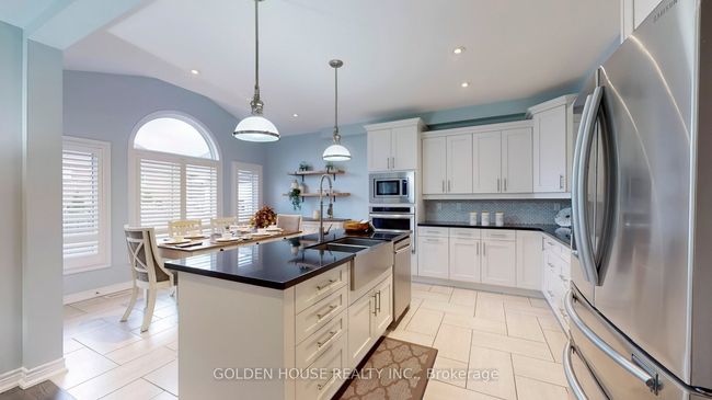 682 Fairglen Ave, House other with 5 bedrooms, 4 bathrooms and 2 parking in Oshawa ON | Image 13
