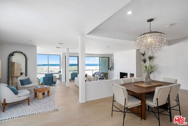 APT-201 - 5205 Ocean Front Walk, Condo with 2 bedrooms, 3 bathrooms and 2 parking in Marina del Rey CA | Image 10