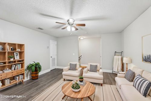 9-and-18-45160 Ewing Park Rd, Callahan, FL, 32011-3810 | Card Image