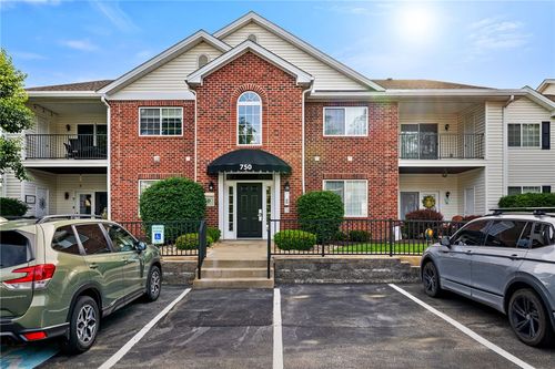 301-750 Hidden Ridge Ct, South Park, PA, 15129-5905 | Card Image