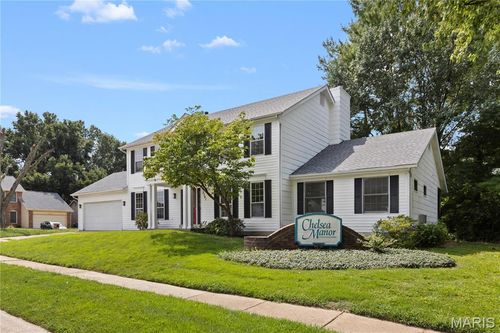 2701 Wellington Dr, Florissant, MO, 63033-1344 | Card Image