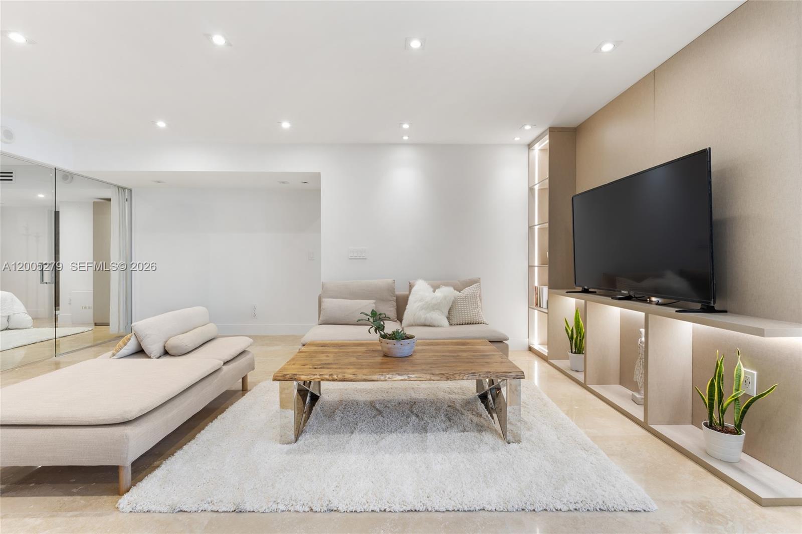 Residential Lease in Miami Beach 5