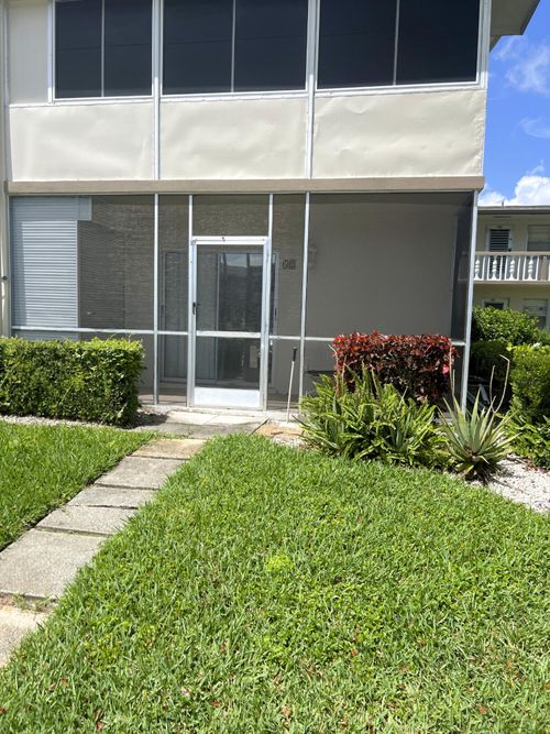 52 Dorchester E, West Palm Beach, FL, 33417 | Card Image