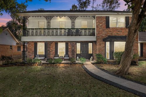 326 Bayou View Dr, El Lago, TX, 77586-6104 | Card Image