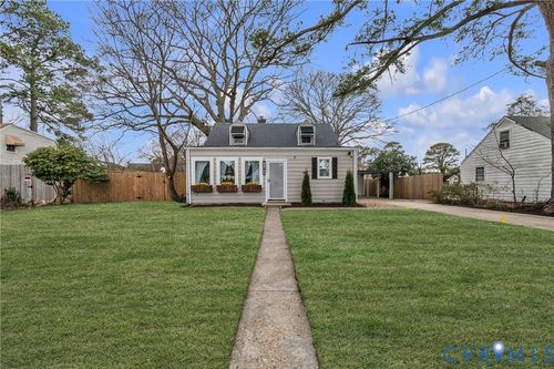 604 City Park Ave, Portsmouth, VA, 23701-1510 | Card Image