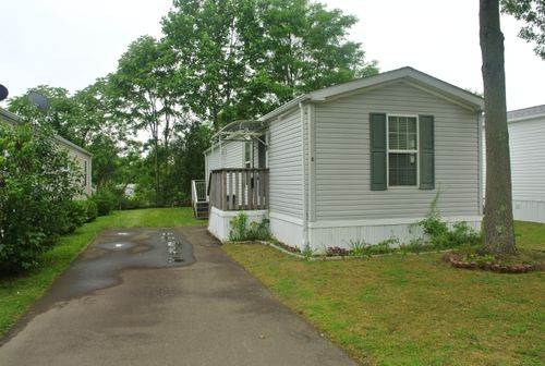 8 Barn Ln, Milford, CT, 06460-3864 | Card Image