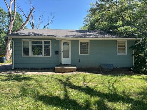 7615 E 48th St, Kansas City, MO, 64129-2022 | Card Image