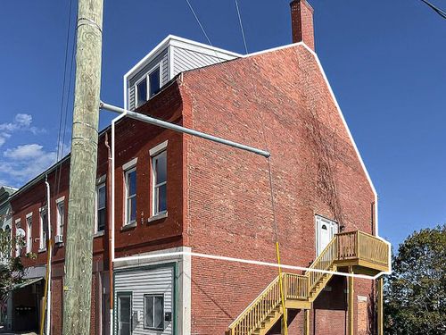 90 High St, Somersworth, NH, 03878-2610 | Card Image