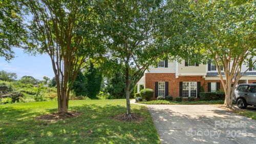 135 Ross Moore Ave, Charlotte, NC, 28205-7986 | Card Image